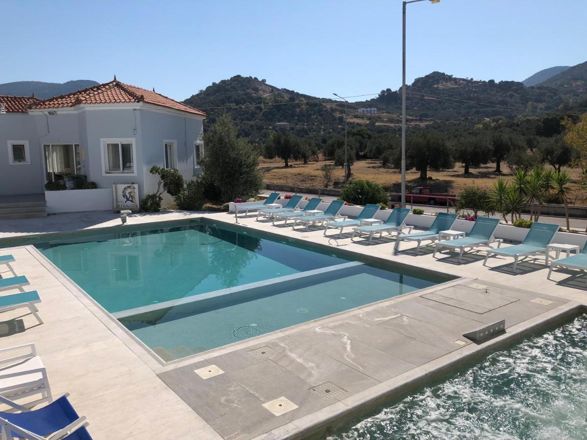 פטרה Hotel Defkalion מראה חיצוני תמונה